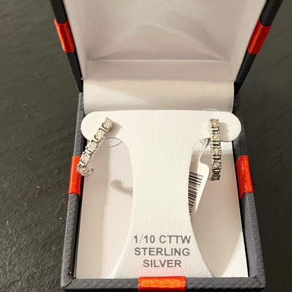 Sterling Silver 925 1/10 CTTW Diamond Hoop Earrings  New - Picture 15 of 15